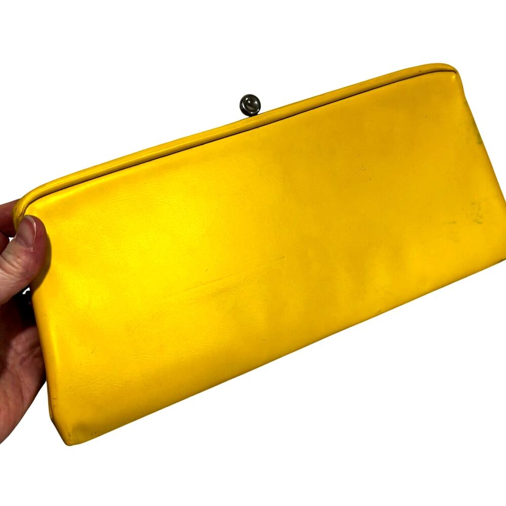 Bright Yellow clutch purse vintage 70's faux leather goldtone snap closure - Picture 5 of 9